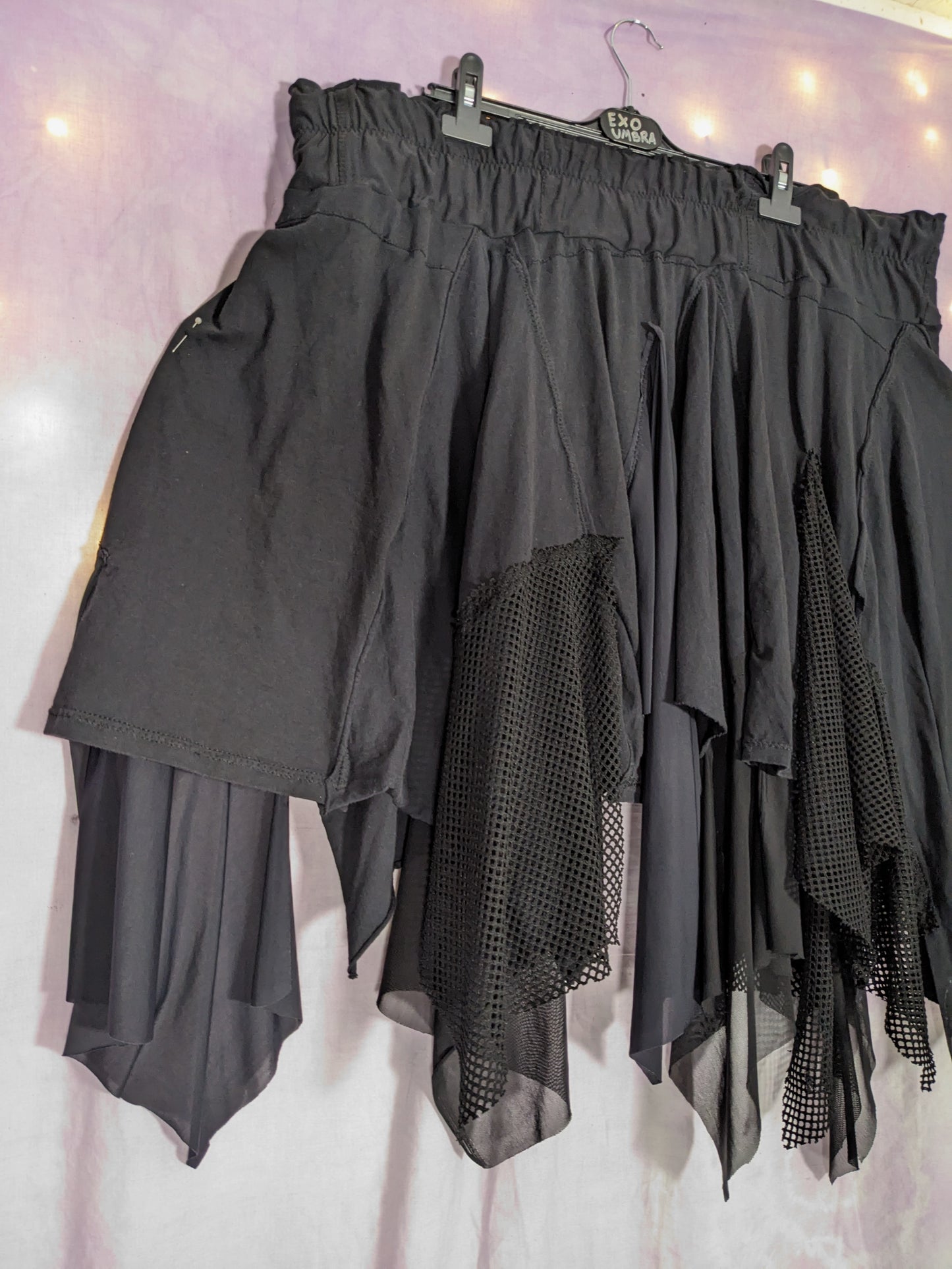 TEXTURE skirt 46"-51" waist