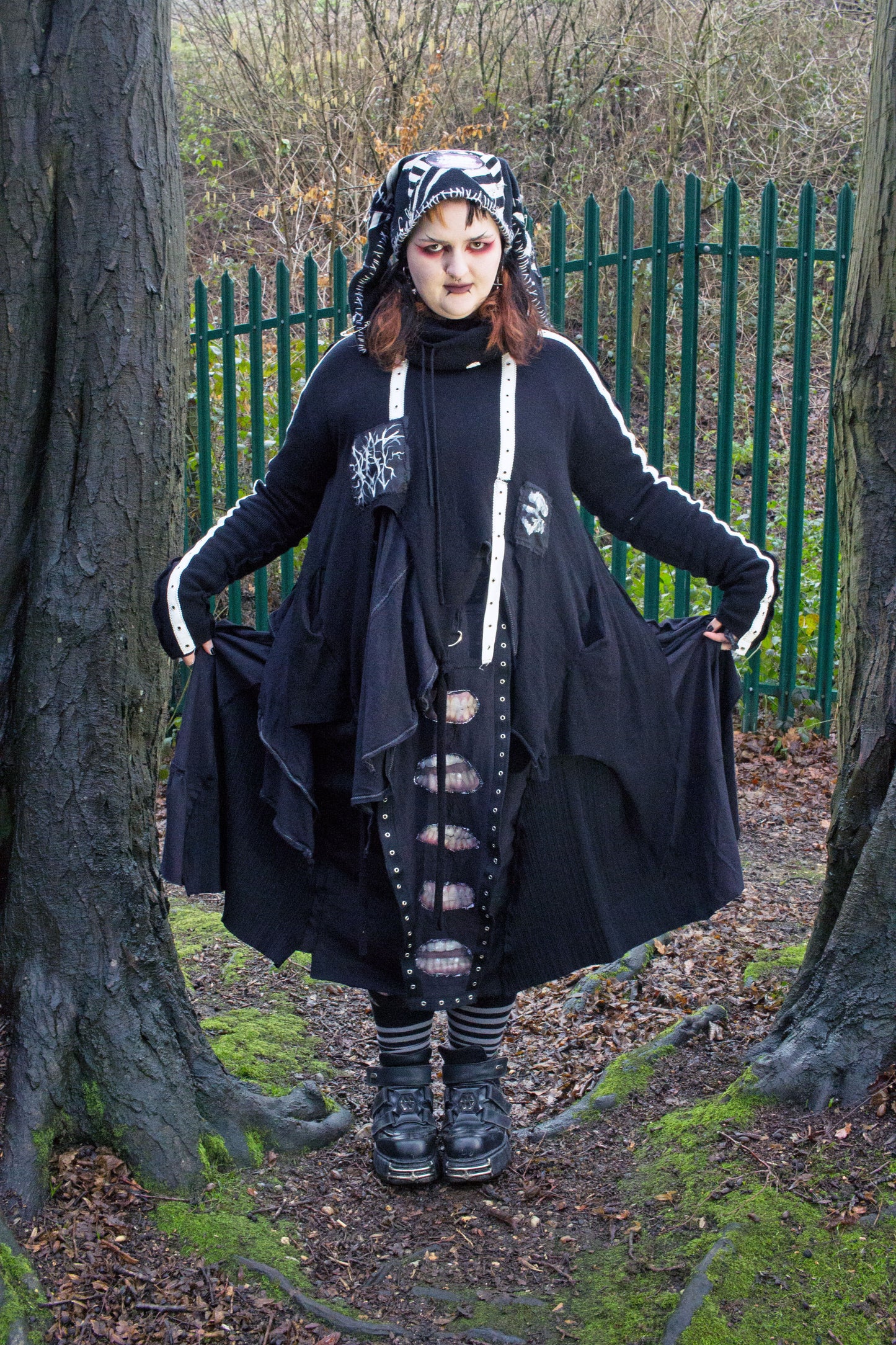 MOUTH Skirt 42"-47" waist