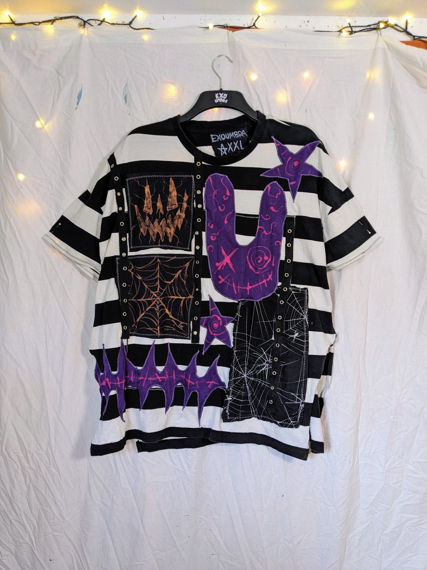 DEMONS stripe top XXL