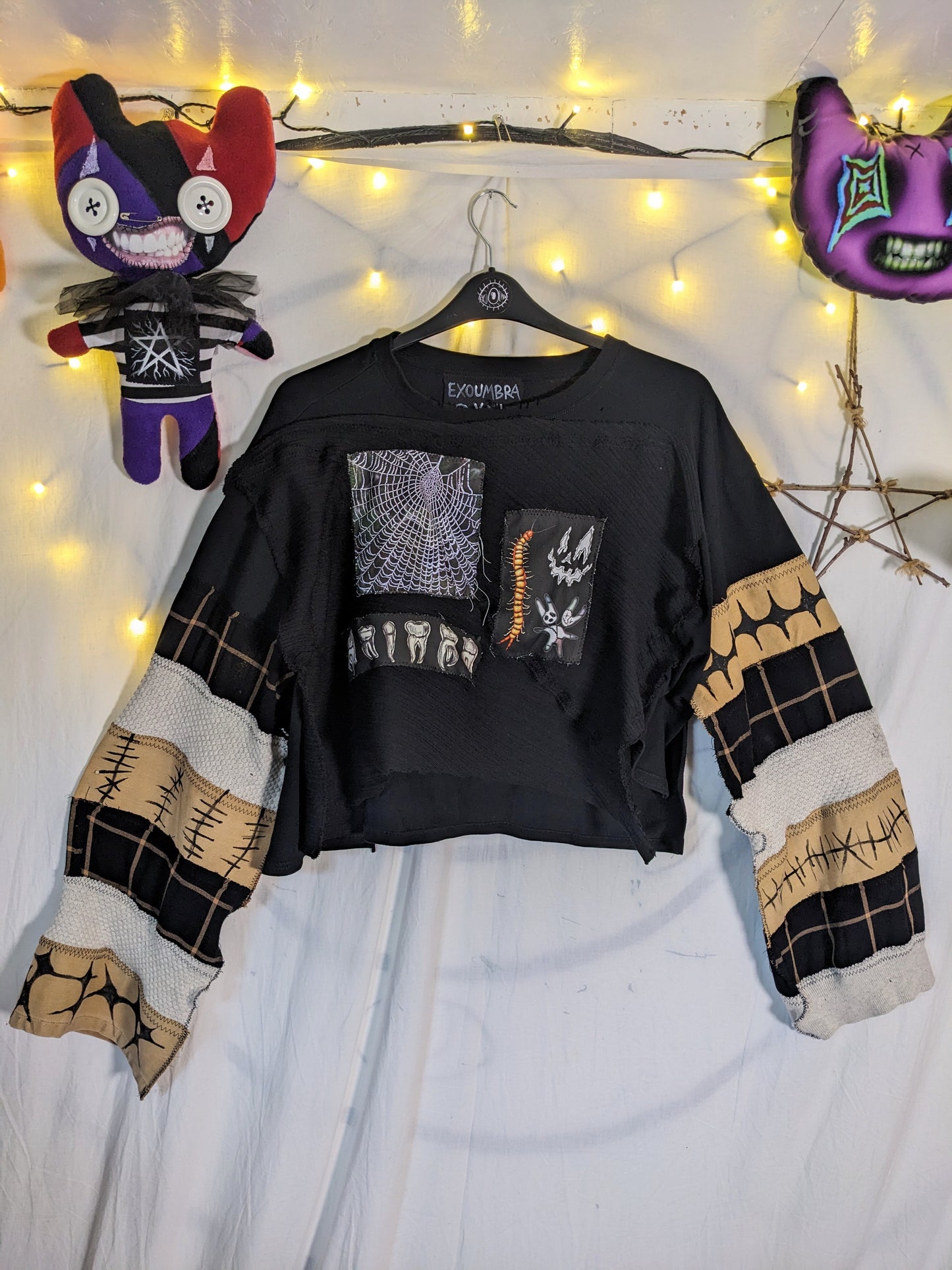 BUGS! long sleeve crop XXL