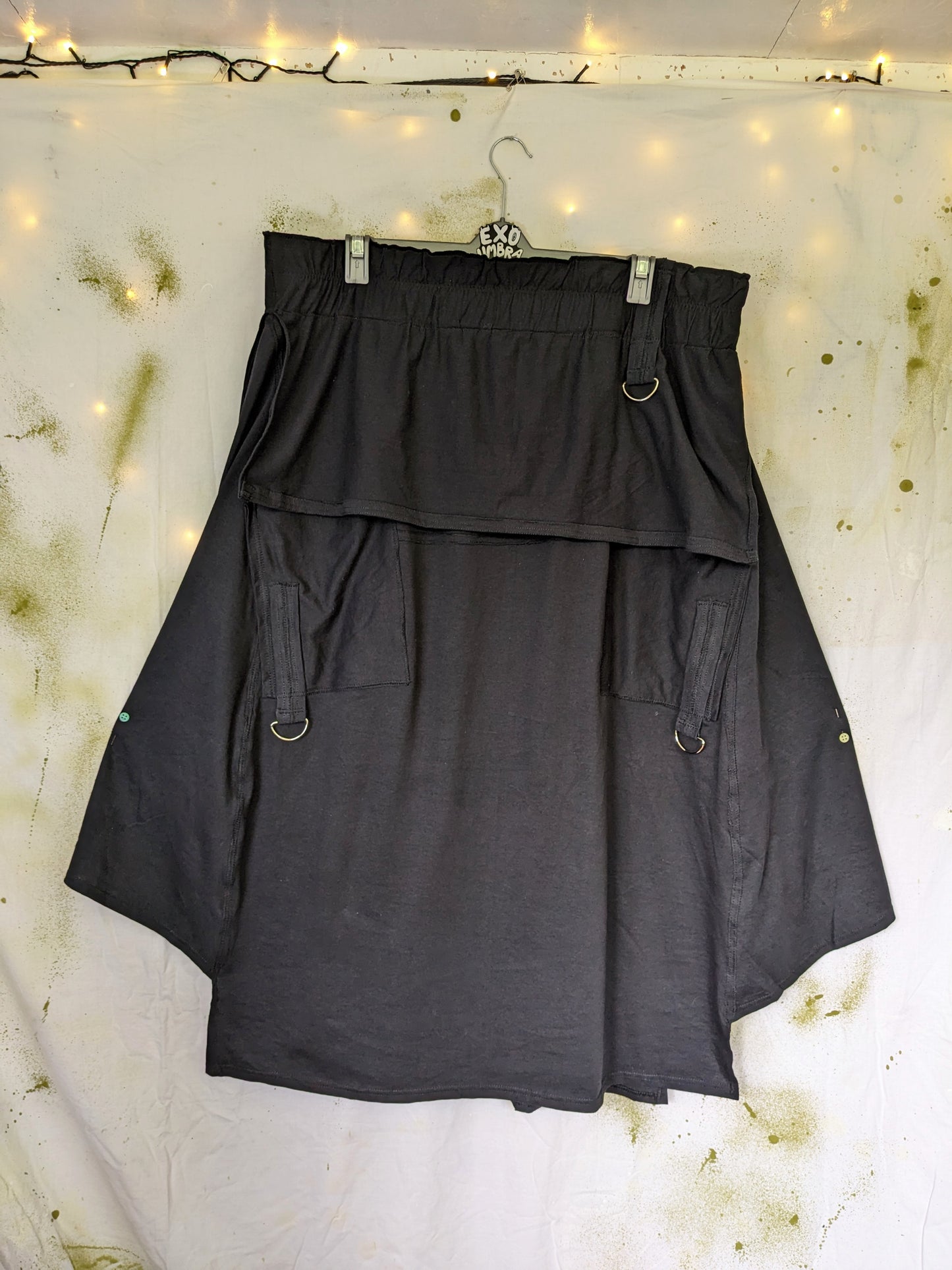 Machine skirt