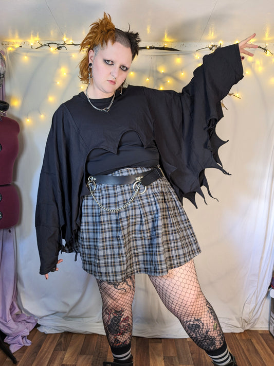 Batwing crop