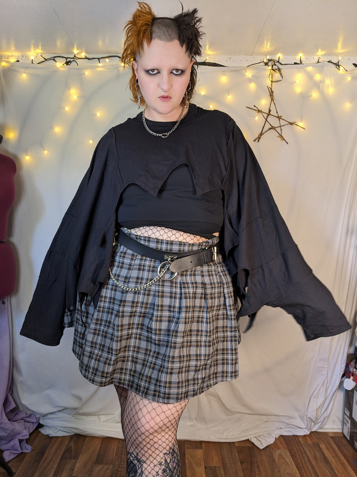 Batwing crop
