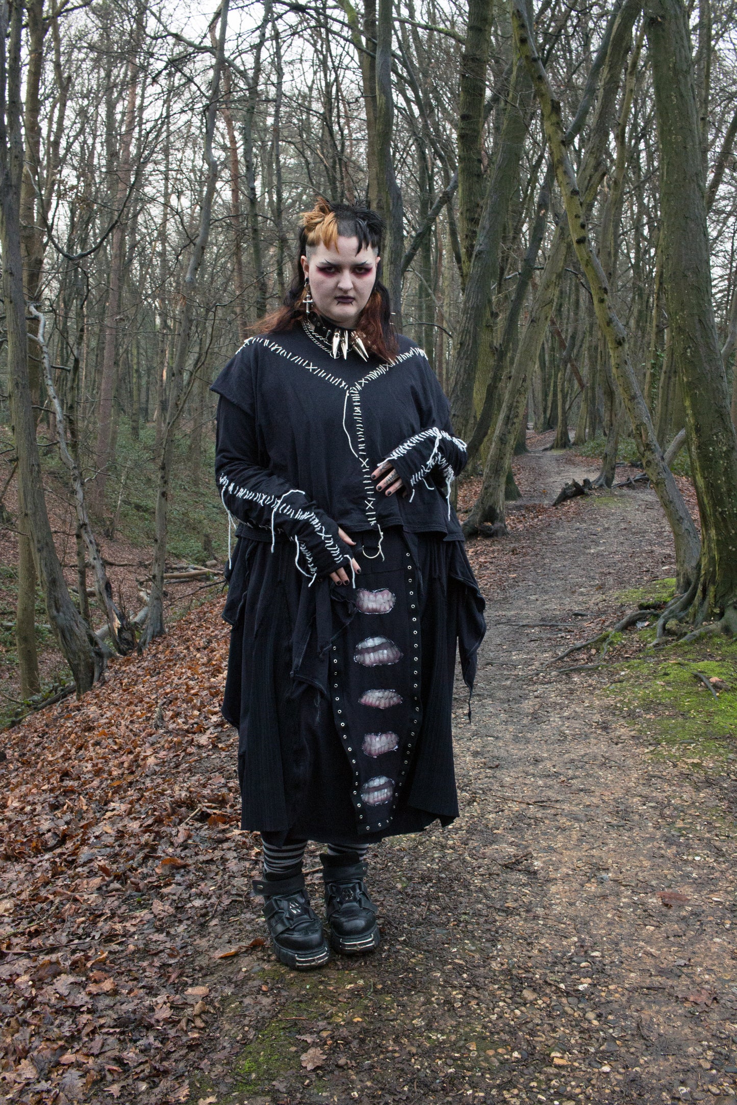 MOUTH Skirt 42"-47" waist